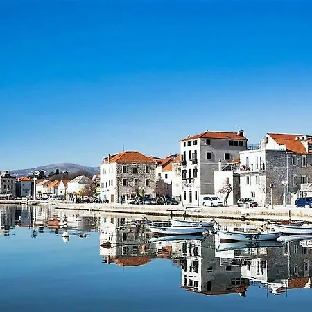 بيت ضيافة Majic Kaštela