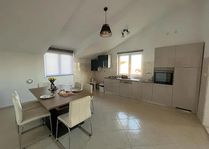 Majic Gostinjska kuća Kastela